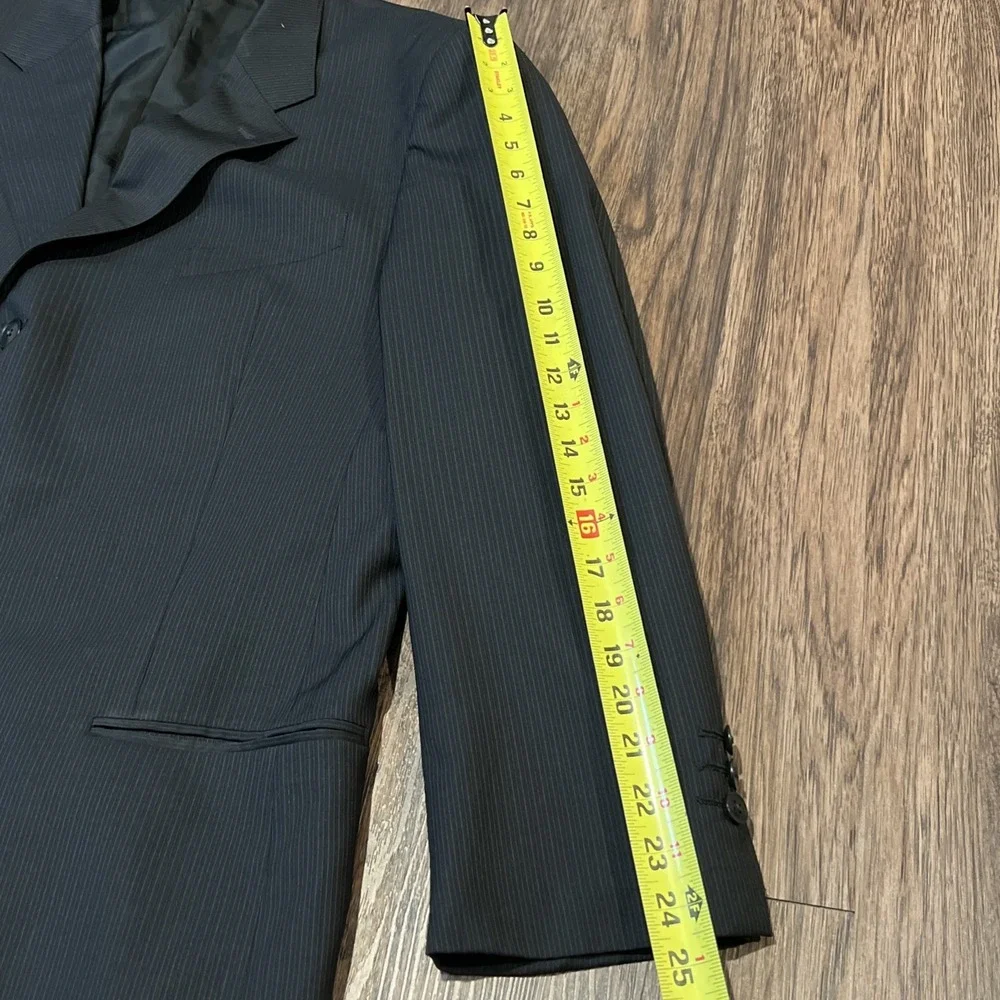 Armani Collezioni Wool Blazer 3-Button  In Pin Black Size 48L Italy